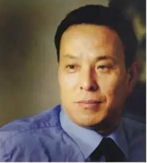 著名油画家白云旋